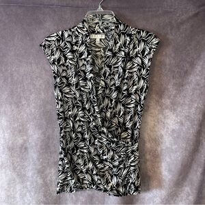 Chaus New York Black White Leaf Print Sleeveless Faux Wrap Top Women’s Small